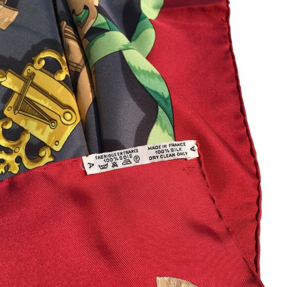 HERMES Ferronnerie Caty Latham Square Silk Scarf Red Gold Carre 90 - Picture 5 of 5